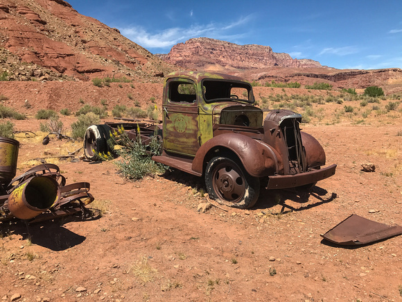 Old truck, Marble Canyon, AZ